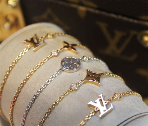 louis vuitton fashion jewelry.